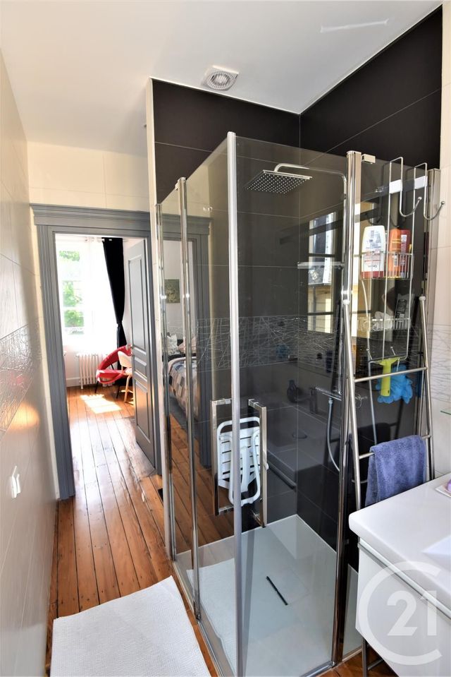 Appartement F3 à vendre - 3 pièces - 65.8 m2 - METZ - 57 - LORRAINE - Century 21 Les Trois Frontières Appartement F3 à vendre - 3 pièces - 65.8 m2 - METZ - 57 - LORRAINE - Century 21 Les Trois Frontières