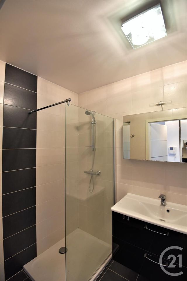 Appartement F3 à louer - 3 pièces - 70.39 m2 - ZOUFFTGEN - 57 - LORRAINE - Century 21 Les Trois Frontières Appartement F3 à louer - 3 pièces - 70.39 m2 - ZOUFFTGEN - 57 - LORRAINE - Century 21 Les Trois Frontières