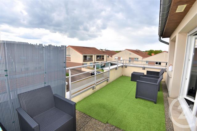 Appartement F5 à vendre - 5 pièces - 84.91 m2 - ROUSSY LE VILLAGE - 57 - LORRAINE - Century 21 Les Trois Frontières Appartement F5 à vendre - 5 pièces - 84.91 m2 - ROUSSY LE VILLAGE - 57 - LORRAINE - Century 21 Les Trois Frontières