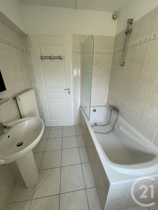 Appartement F4 à louer - 4 pièces - 84.18 m2 - CLOUANGE - 57 - LORRAINE - Century 21 Les Trois Frontières