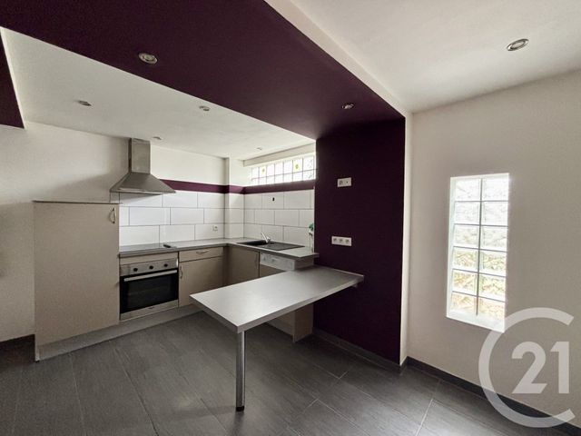 Appartement Triplex à louer - 2 pièces - 54.22 m2 - HAYANGE - 57 - LORRAINE - Century 21 Les Trois Frontières