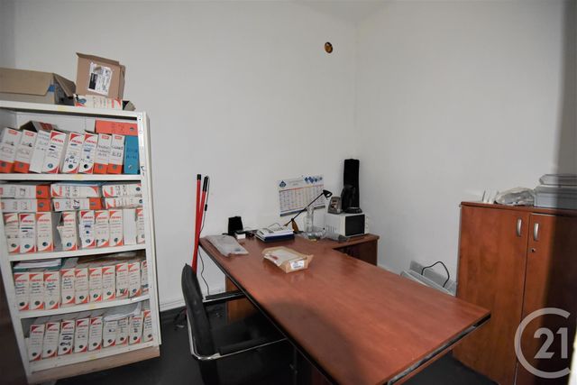 Afficher la photo en grand commerce à vendre - 93.0 m2 - HAGONDANGE - 57 - LORRAINE - Century 21 Les Trois Frontières