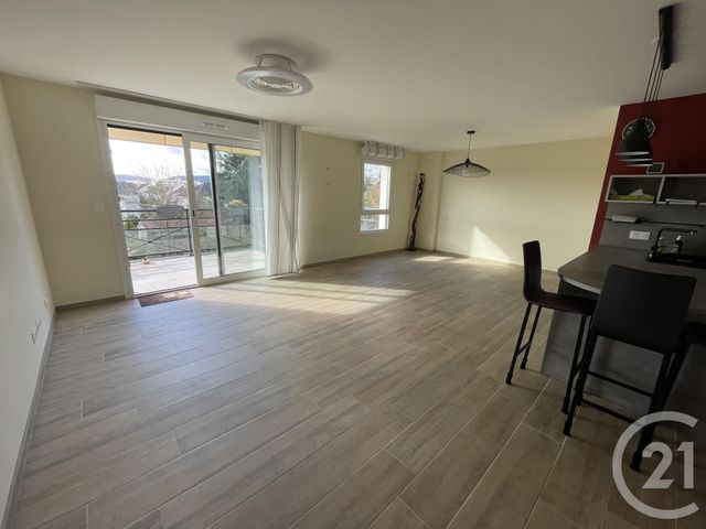 Appartement F3 à louer - 3 pièces - 92.6 m2 - MOULINS LES METZ - 57 - LORRAINE - Century 21 Les Trois Frontières