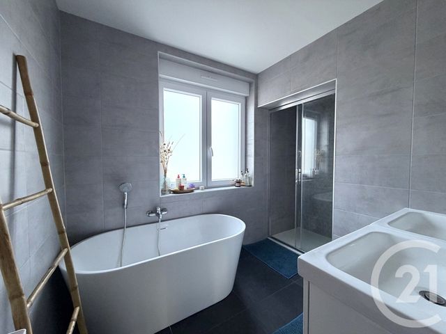 Appartement F4 à vendre - 4 pièces - 89.0 m2 - ESCHERANGE - 57 - LORRAINE - Century 21 Les Trois Frontières