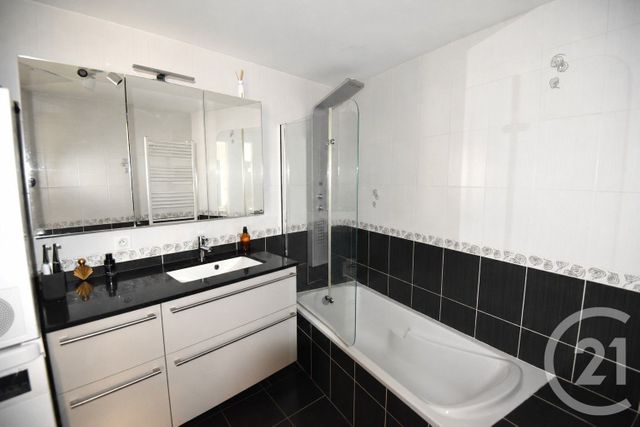 Appartement F3 à vendre - 3 pièces - 73.57 m2 - BOUST - 57 - LORRAINE - Century 21 Les Trois Frontières