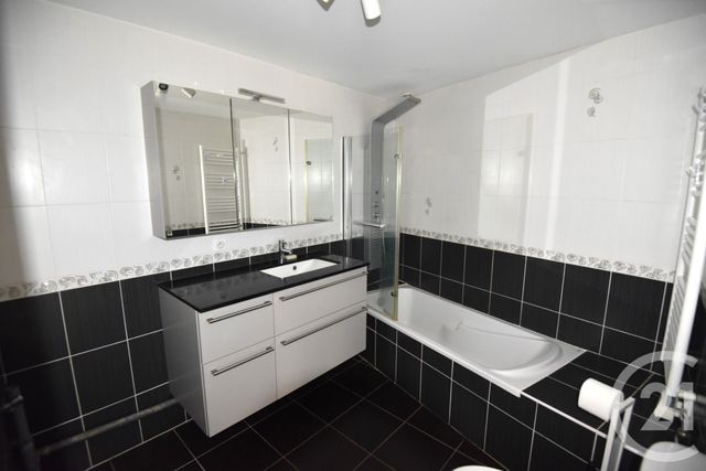 Appartement F3 à vendre - 3 pièces - 73.57 m2 - BOUST - 57 - LORRAINE - Century 21 Les Trois Frontières