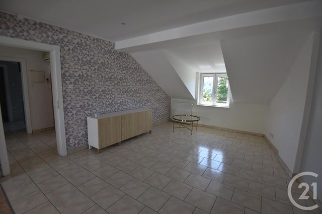 Appartement F2 à louer - 2 pièces - 57.08 m2 - HETTANGE GRANDE - 57 - LORRAINE - Century 21 Les Trois Frontières