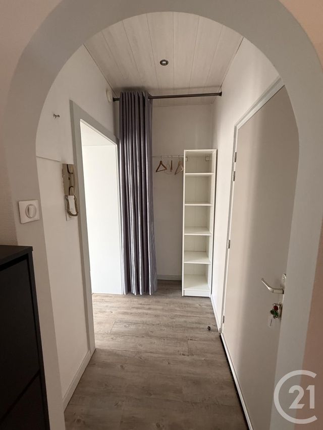 Appartement F2 à louer - 3 pièces - 60.89 m2 - AMNEVILLE LES THERMES - 57 - LORRAINE - Century 21 Les Trois Frontières