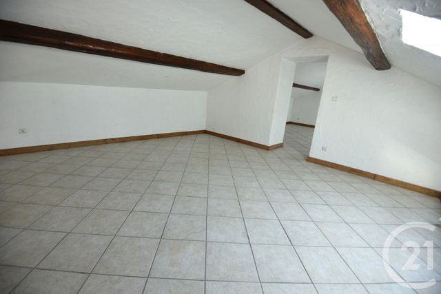 Appartement à louer - 7 pièces - 200.0 m2 - LUTTANGE - 57 - LORRAINE - Century 21 Les Trois Frontières