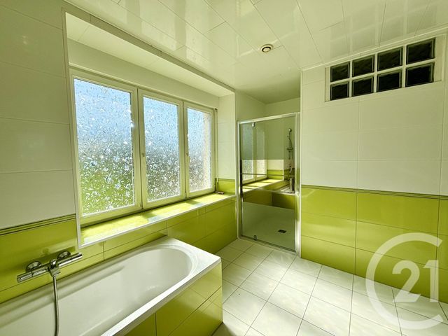 Appartement F3 à louer - 3 pièces - 97.52 m2 - KANFEN - 57 - LORRAINE - Century 21 Les Trois Frontières