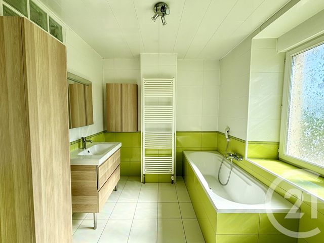 Appartement F3 à louer - 3 pièces - 97.52 m2 - KANFEN - 57 - LORRAINE - Century 21 Les Trois Frontières
