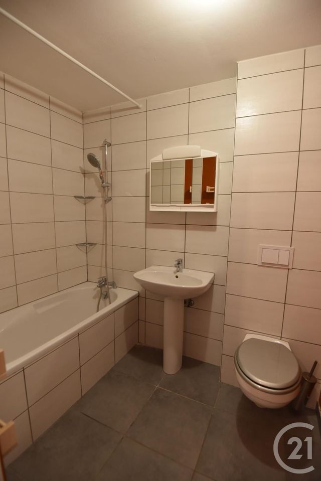 Appartement F3 à louer - 3 pièces - 59.0 m2 - REDANGE - 57 - LORRAINE - Century 21 Les Trois Frontières