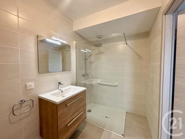 Appartement F3 à louer - 3 pièces - 68.36 m2 - BASSE HAM - 57 - LORRAINE - Century 21 Les Trois Frontières